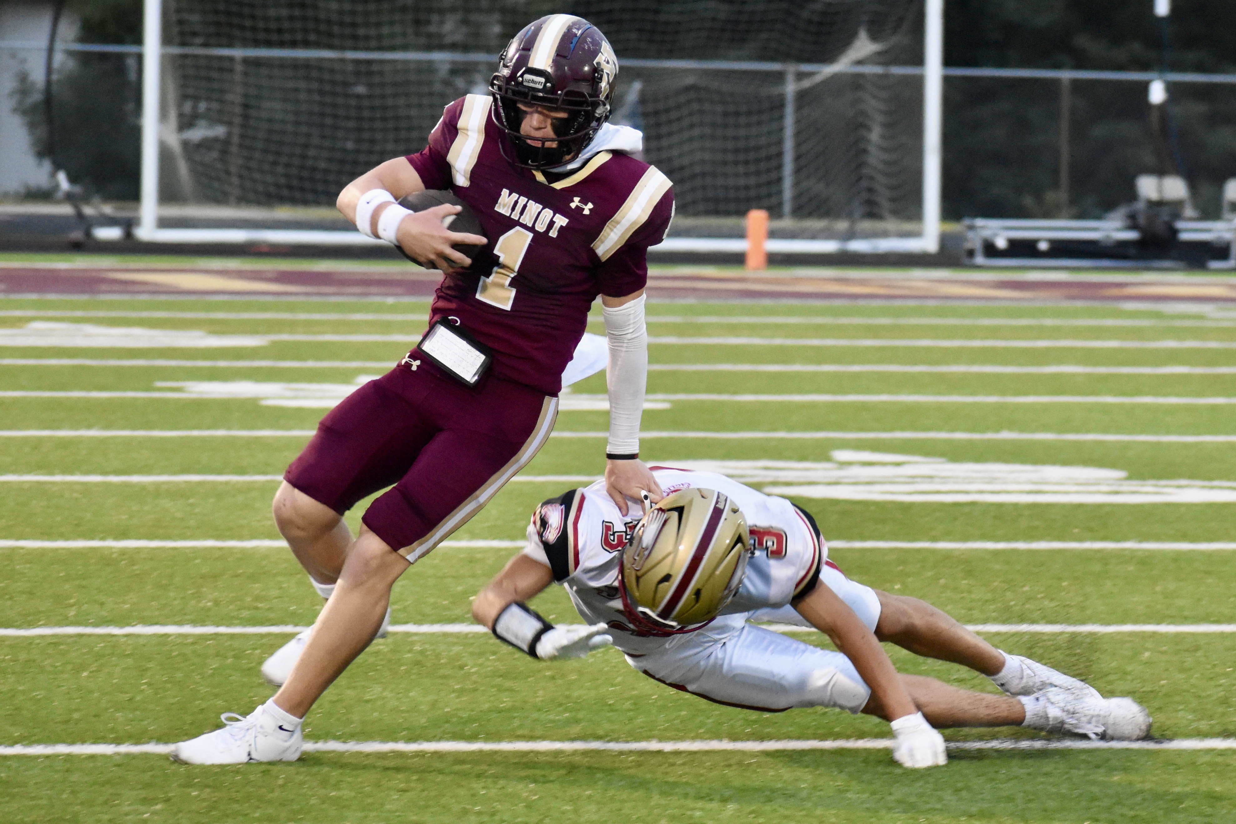 Weekend Football Update: Magi fall to 0-2, Lions still undefeated